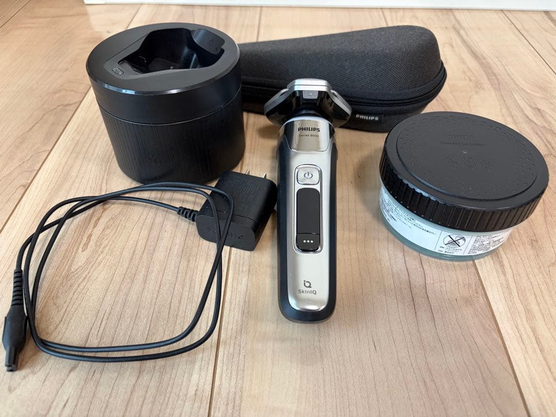 Philips 電気シェーバー トリプルヘッド