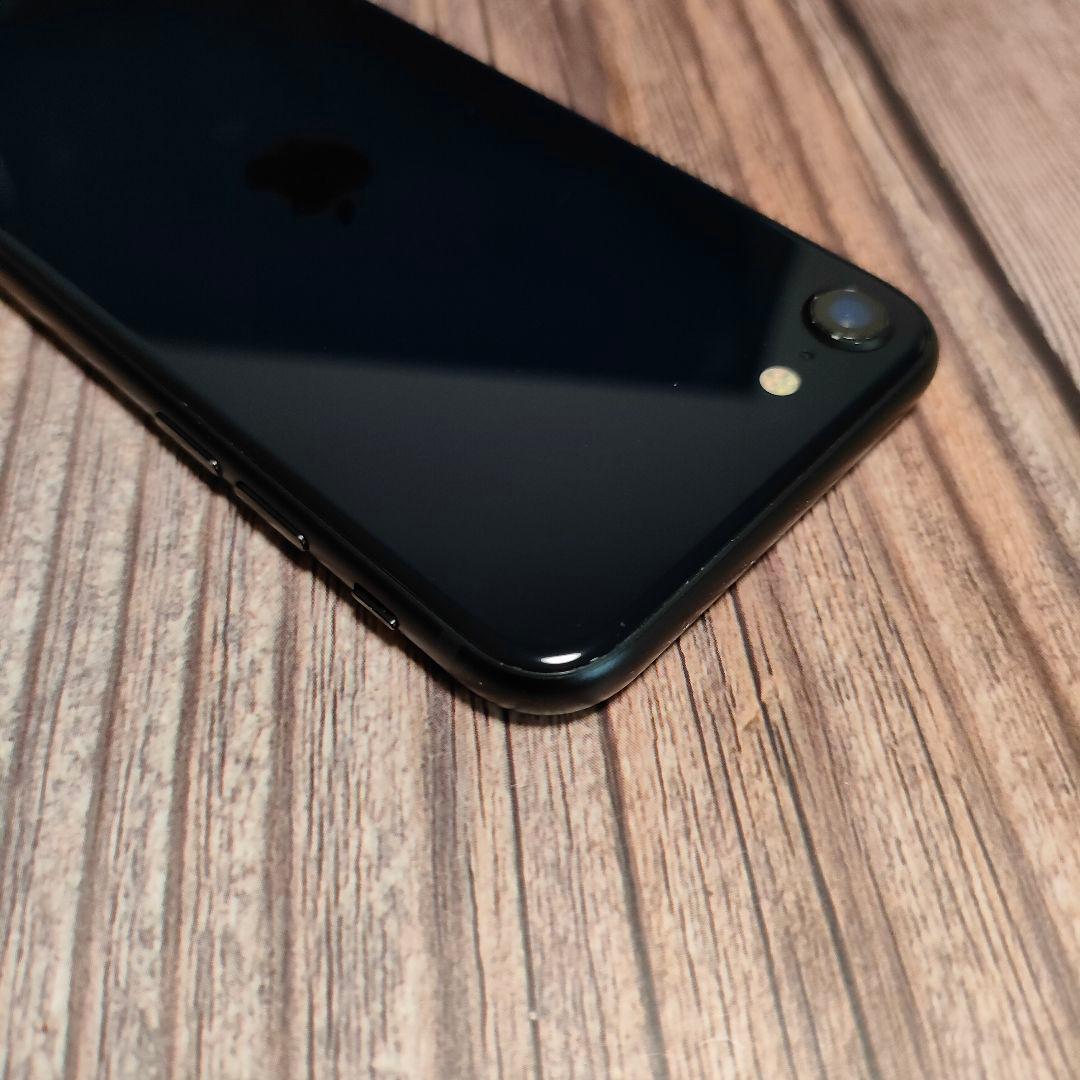 apple iPhone SE 第3世代 64GB バッテリー87%