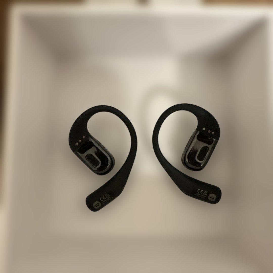 表*和様 ★美品★SHOKZ OPENFIT SKZ-EP-000020 イヤホ