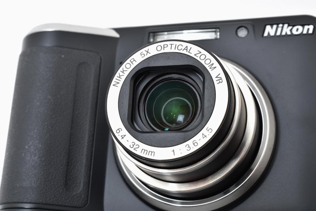 NIKON ニコン COOLPIX P60 動作好調 コンデジ デジタルカメラ