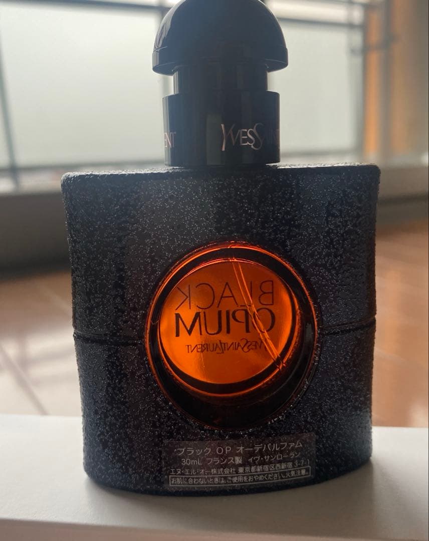 イヴ・サンローラン　BLACK OPIUM オーデパルファム90ml