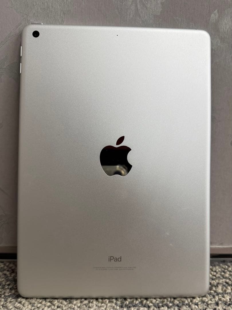 美品・傷なしiPad（第6世代） 32GB Wi-Fiモデル