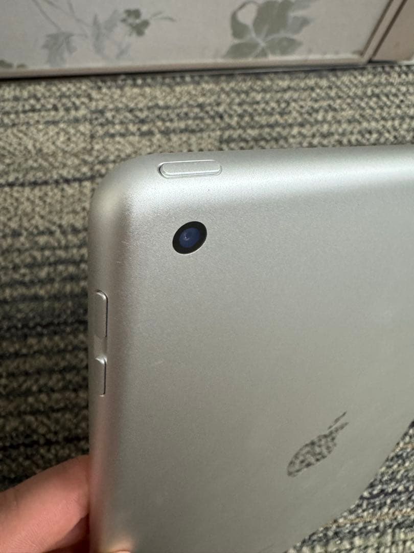 美品・傷なしiPad（第6世代） 32GB Wi-Fiモデル