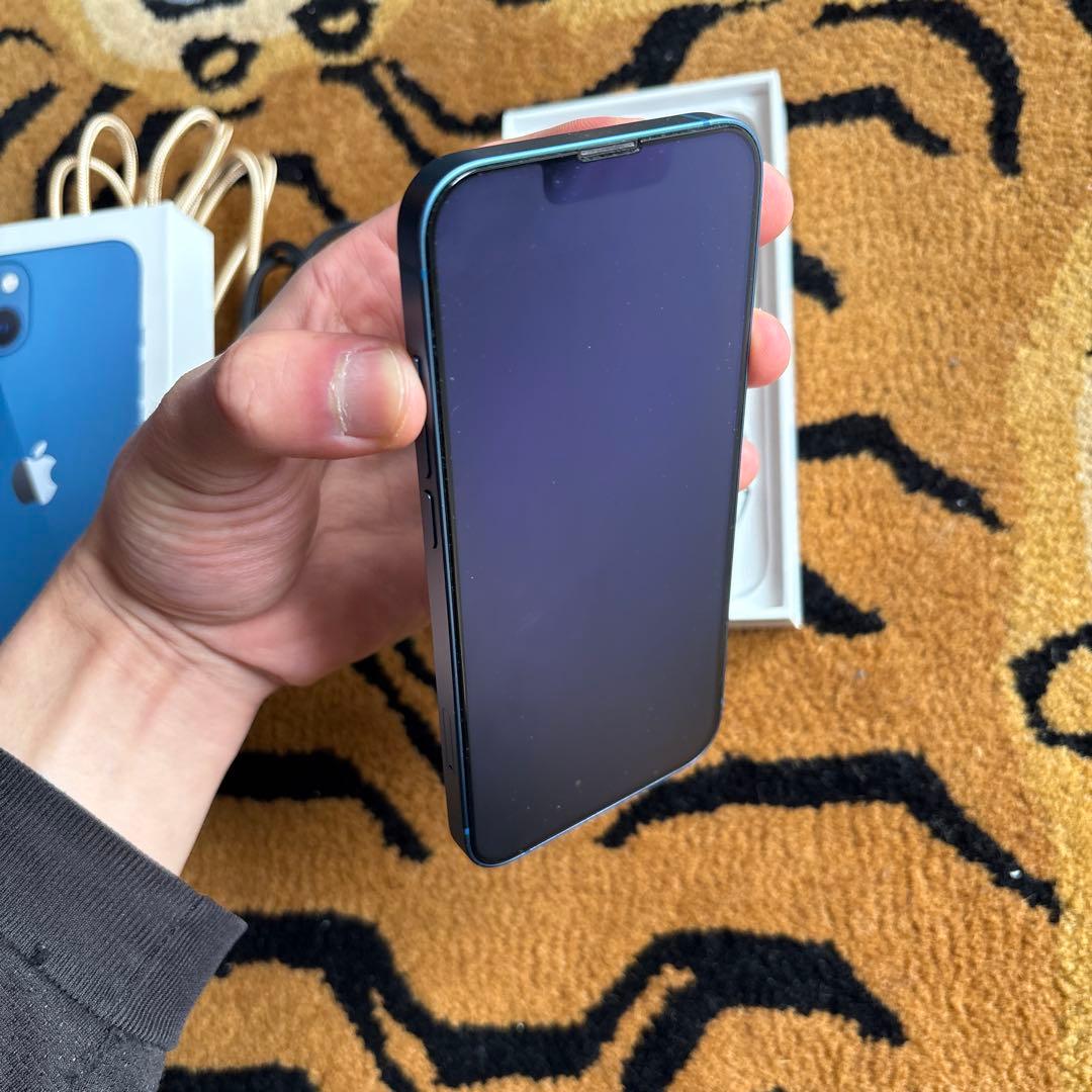 Apple iPhone 13 ライトブルー　水色 本体　128gb