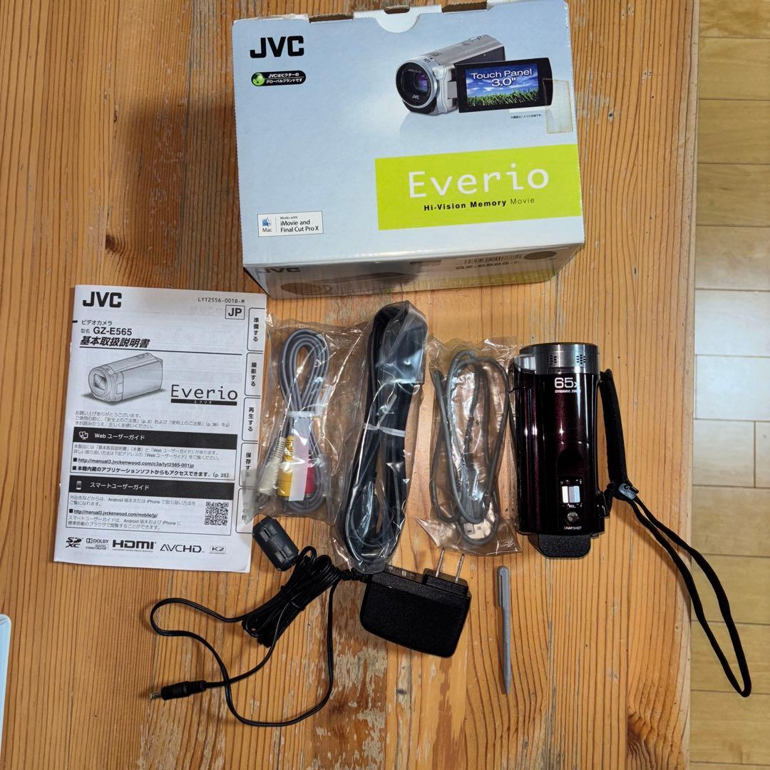 JVCビデオカメラ エブリオ　GZ-565-T ブラウン