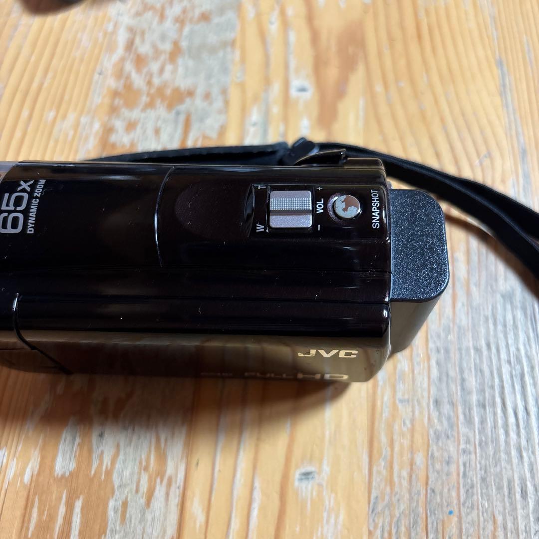 JVCビデオカメラ エブリオ　GZ-565-T ブラウン