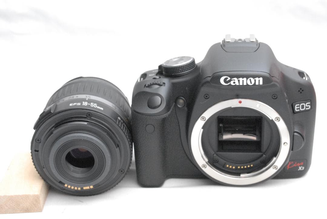 Canon EOS Kiss X3/EF-S 18-55mm (良品）