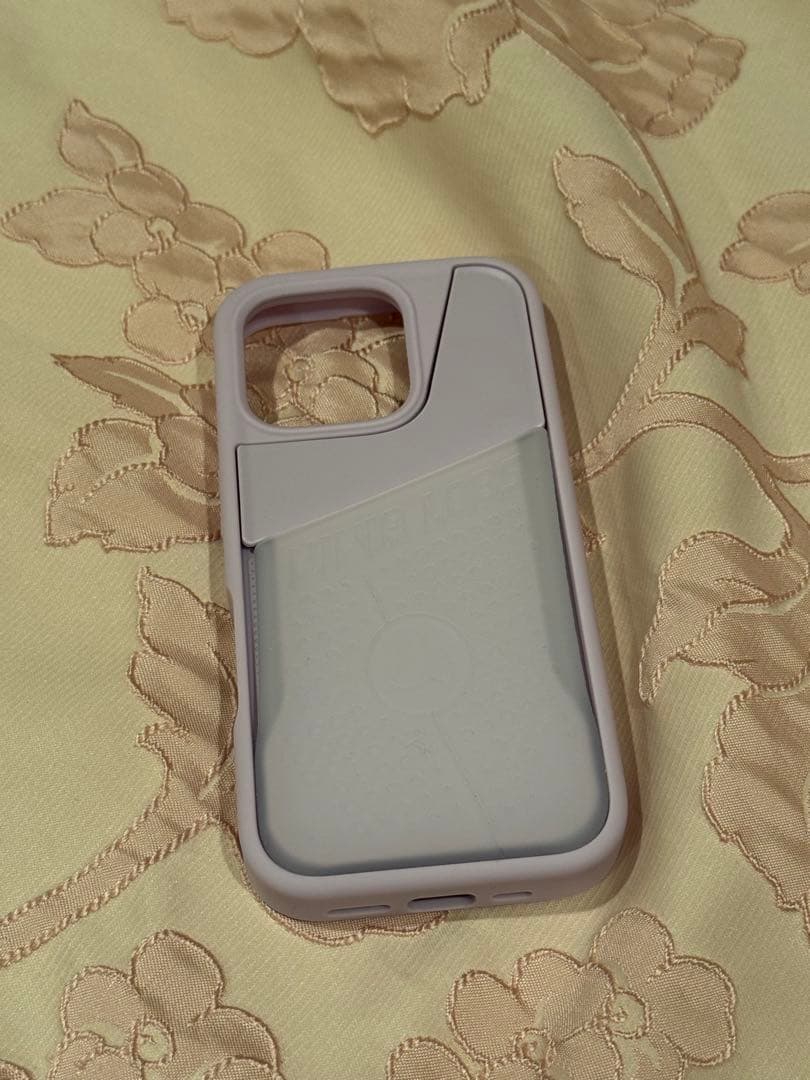 収納付きラベンダーiPhoneケース