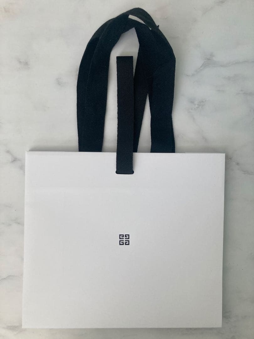 ★正規品 未使用★Givenchy ジバンシィ 空箱、布袋、ショッパー、封筒