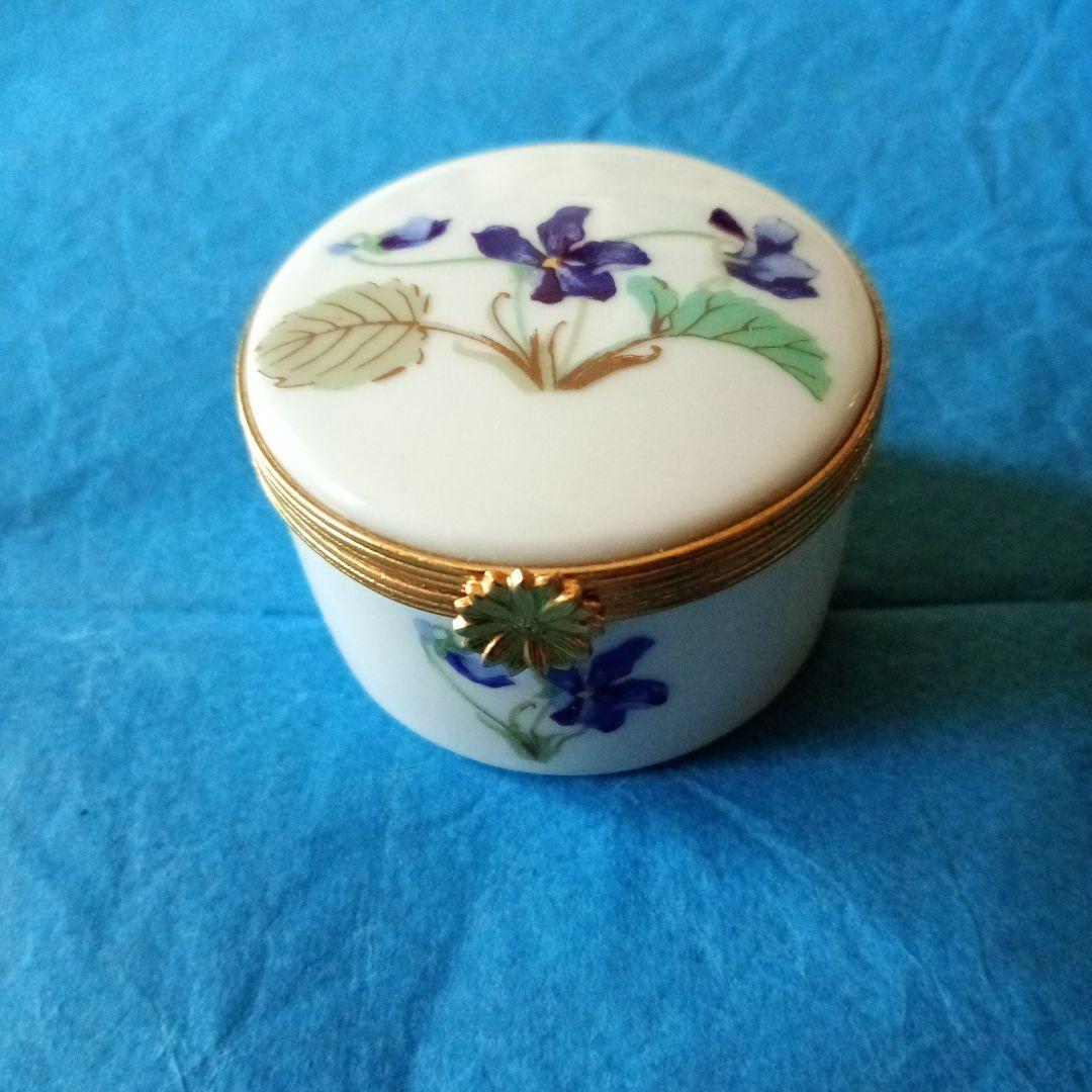 ※※LIMOGES HAVILAND ピルケース　アンペラトリスユ ジェニー※※