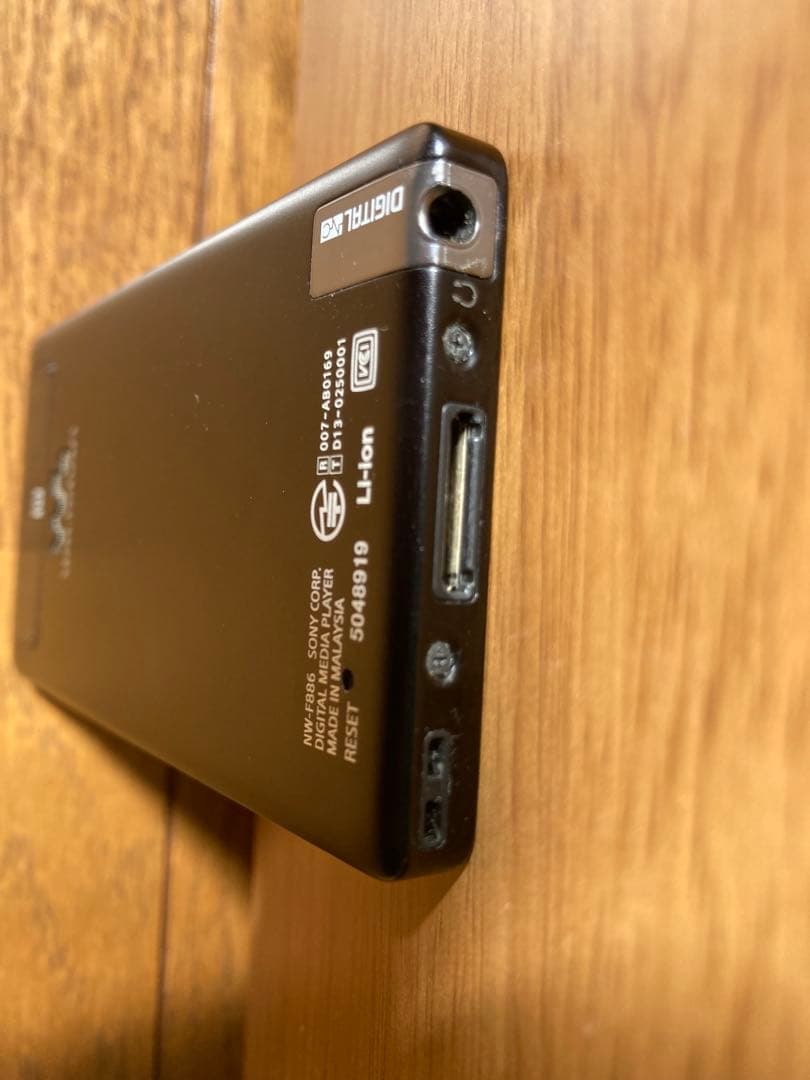 美品！　SONY Walkman ソニー ウォークマン NW-F886