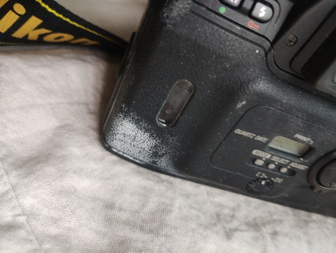 ジャンクNikon F80 フィルム一眼レフカメラ*レンズ付