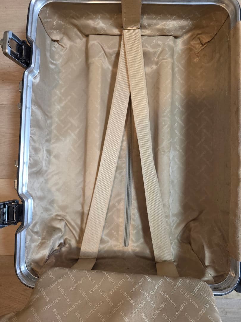RIMOWA　ルフトハンザ　2輪モデル