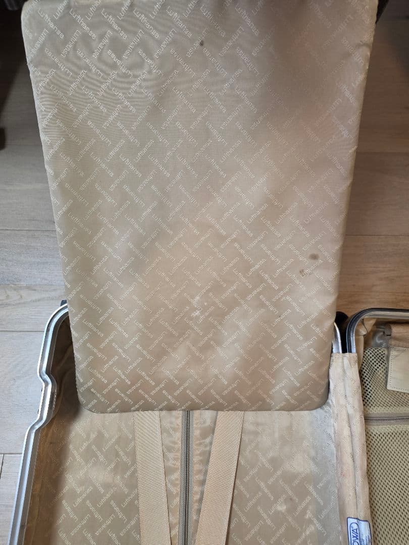 RIMOWA　ルフトハンザ　2輪モデル