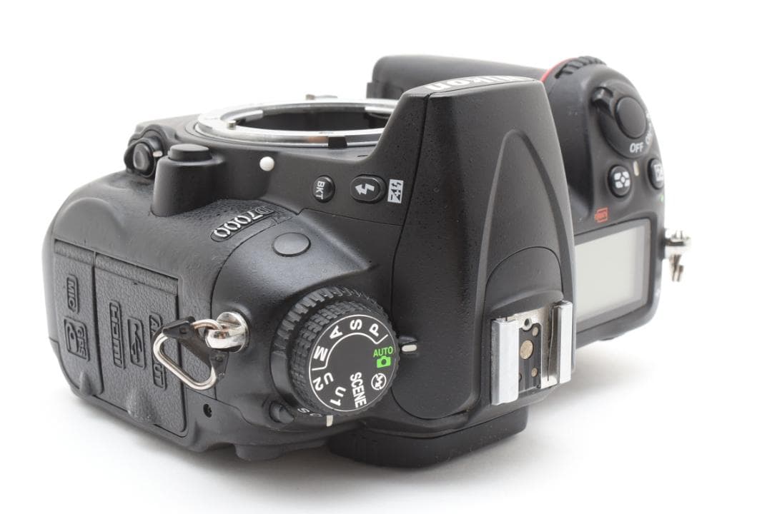 #712★動作品★Nikon D7000 デジタル一眼レフカメラボディ