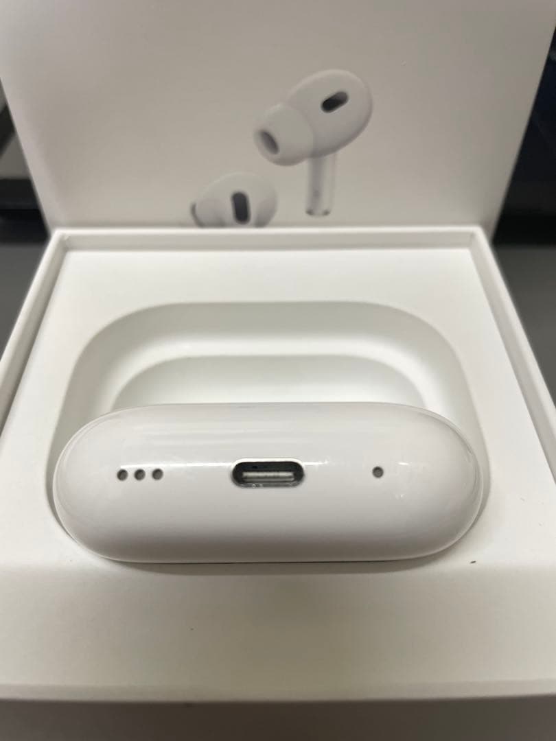 AirPods Pro 第２世代　充電器　充電ケースのみ　A2968 USB-C