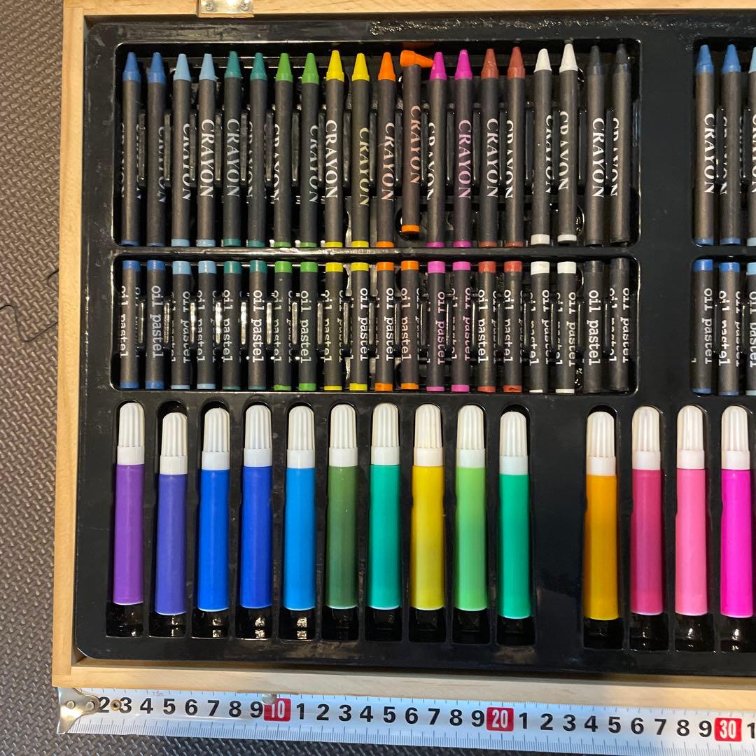色鉛筆・水彩絵具セット（木製ケース）