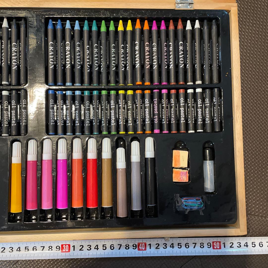 色鉛筆・水彩絵具セット（木製ケース）
