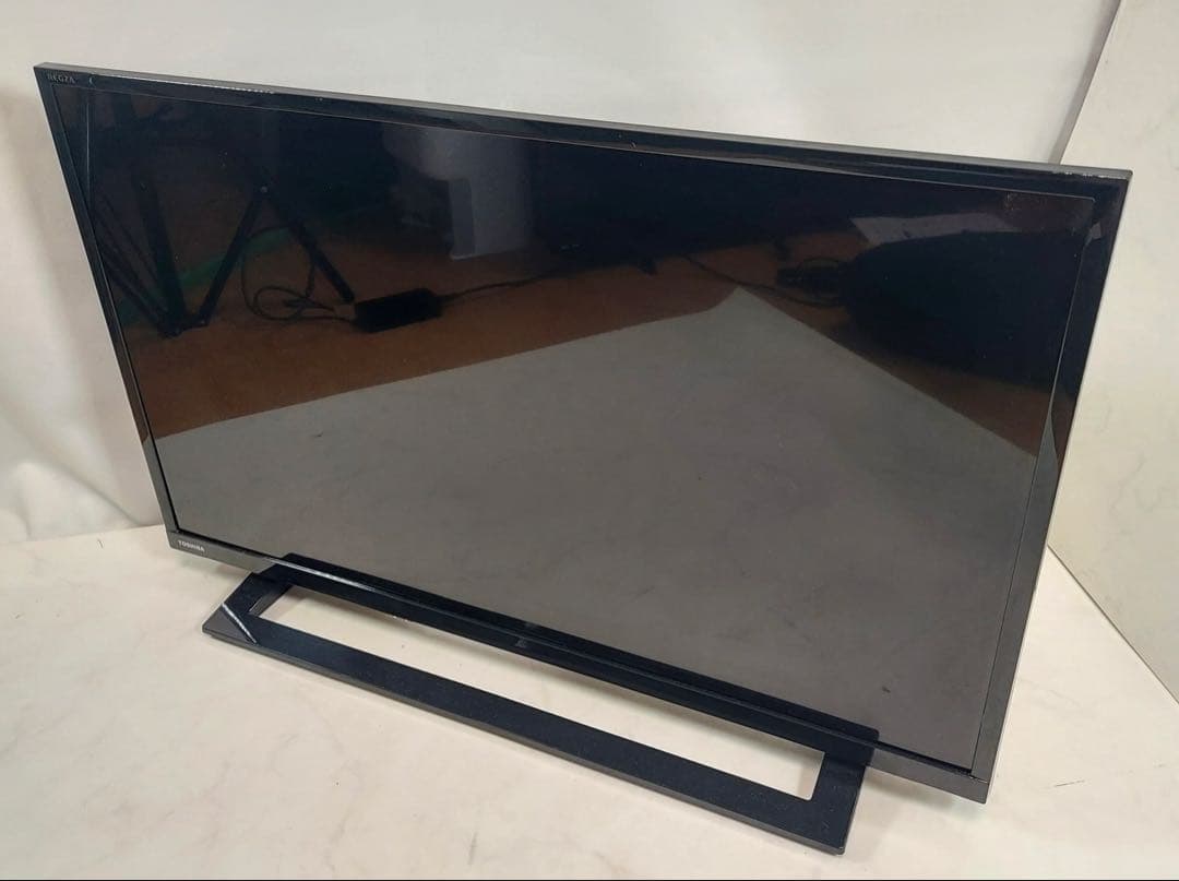 TOSHIBA 32V液晶テレビ 本体 リモコン付き 32S22 2019年製