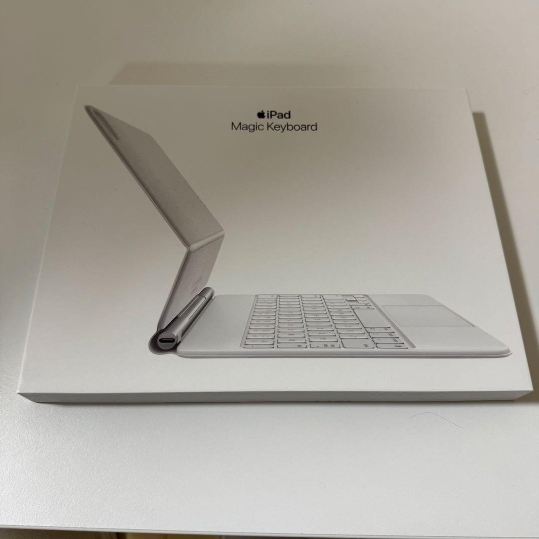 11インチiPad Magic Keyboard 英語（US) ホワイト 箱付
