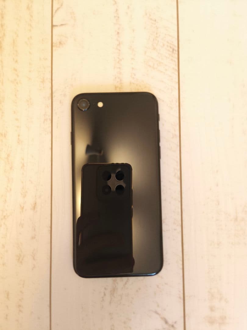 Apple iPhone SE第2世代 64GB