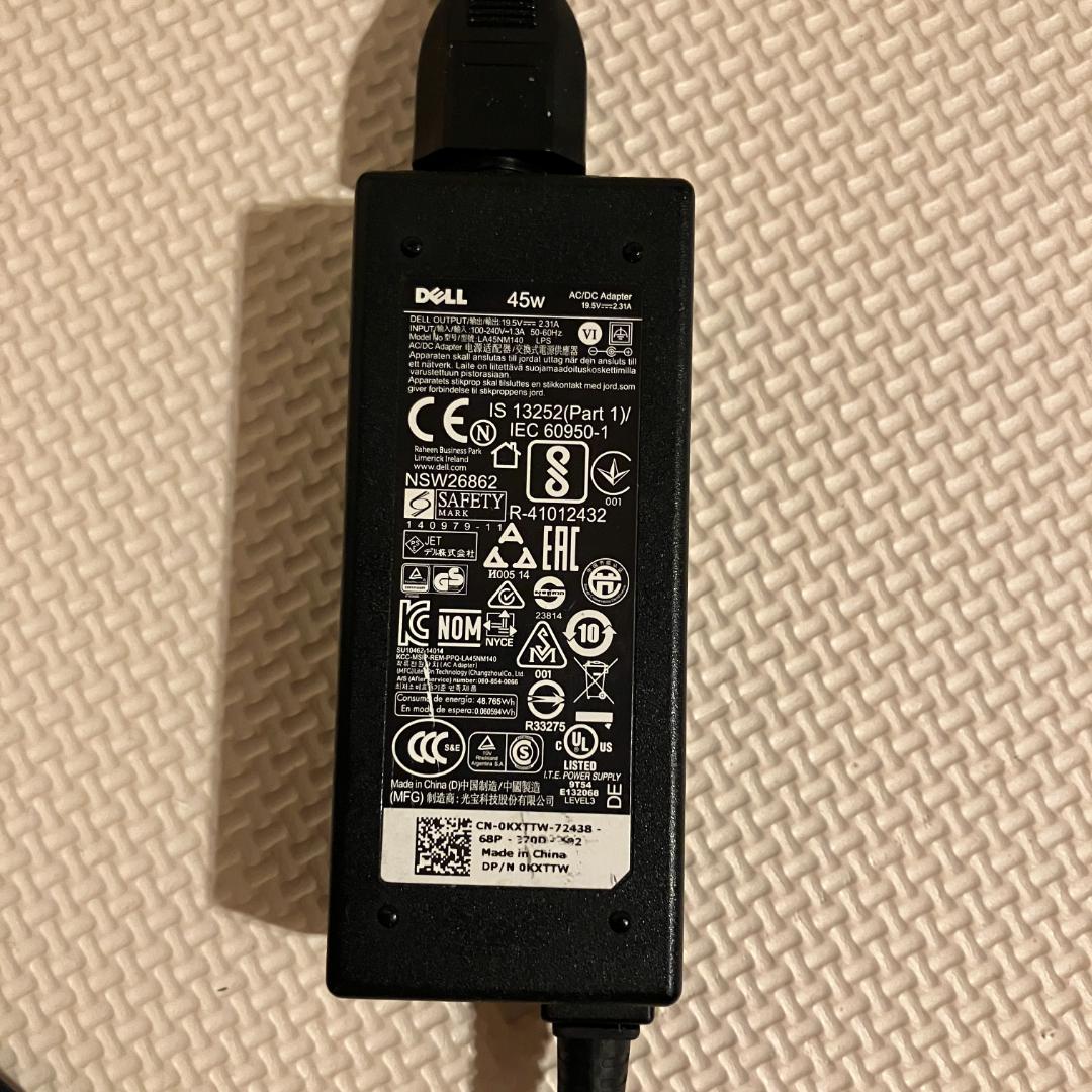状態悪い DELL Vostro 3558 Celeron 3215U 8GB