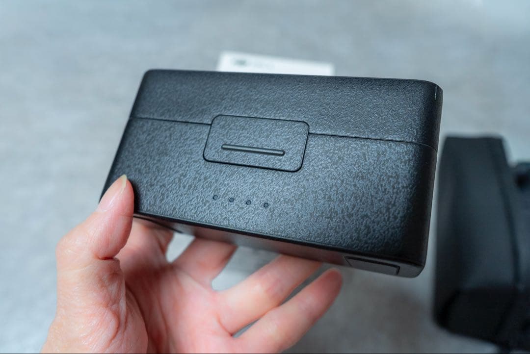 新品未使用●開封のみ！DJI Mic2●3M保護ステッカー装着済み！充電ケース付