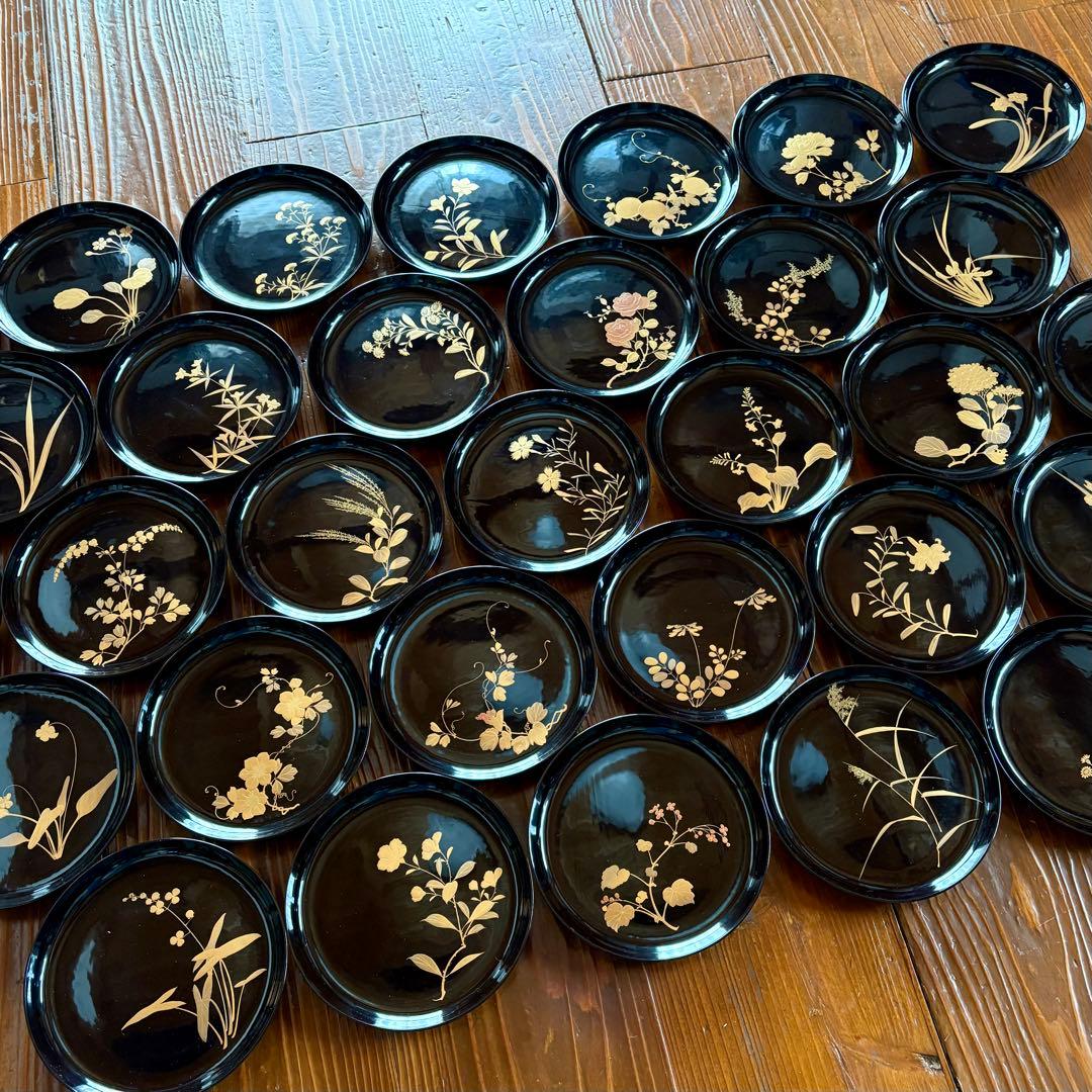 全31客図替り 天然木製漆器 黒塗 草花蒔絵 6寸 木皿 菓子盆 木箱付