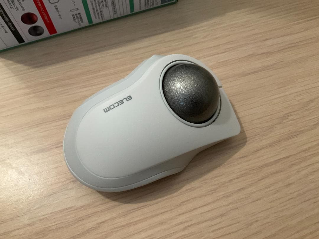 ELECOM bitra 人差し指タイプ　トラックボールマウス