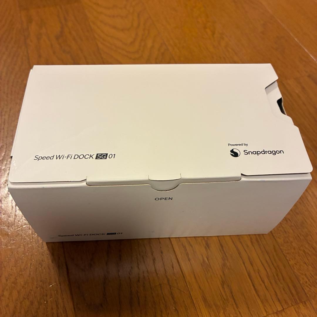 Speed Wi-Fi DOCK 5G 01 黒