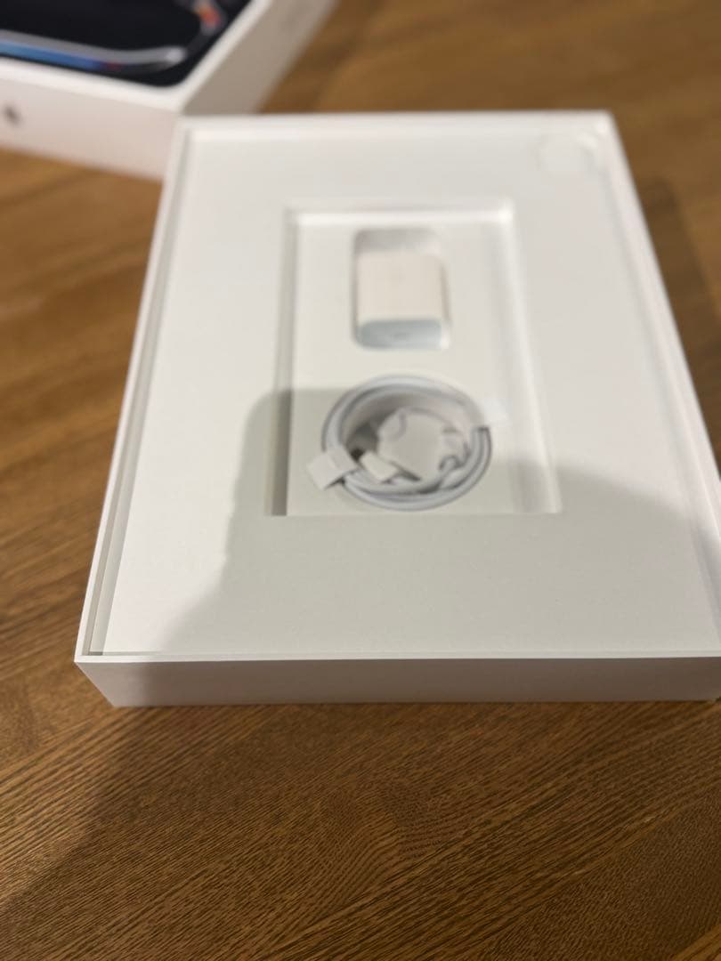 iPad Pro 13インチ M4 256GB Cellular PITAKA