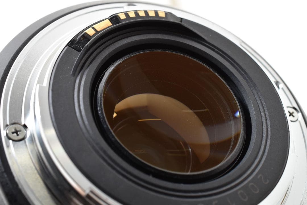 極上品　CANON EF 75-300mm F4-5.6 IS USM