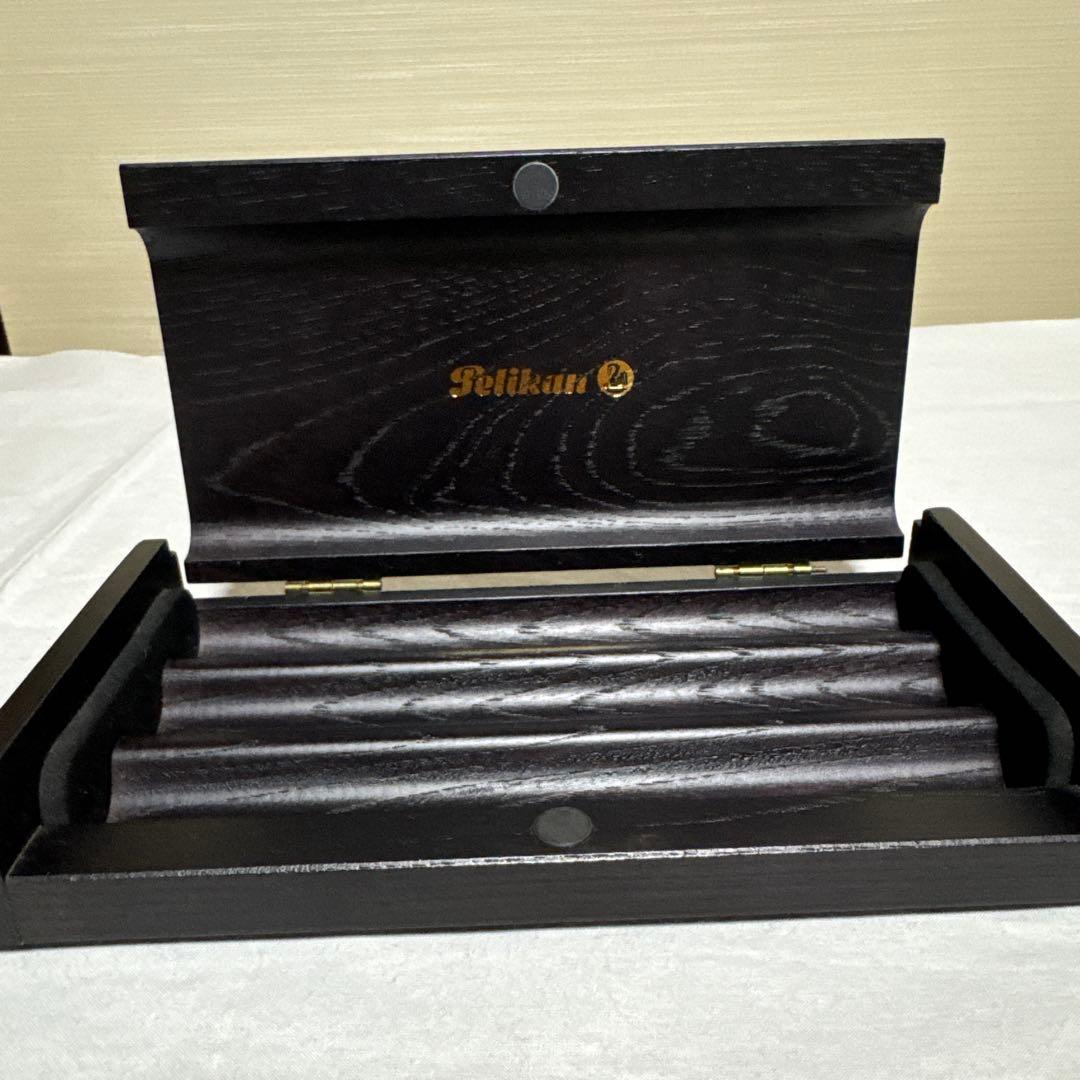 Ｐelikanペリカン木製ペンケース　万年筆入れ　 創立150年記念
