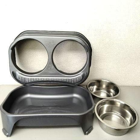 【新品・未使用】フードボウル　餌皿　水皿　中型犬　大型犬　ブランド
