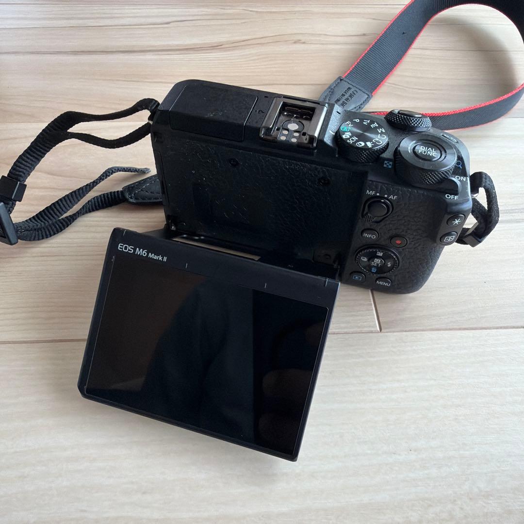 CANON EOS M6Mark Ⅱ（ボディ+単焦点レンズ）