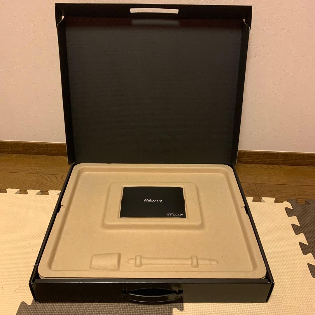 美品Wacom ペンタブ Intuos Pro PTH-651 Medium M