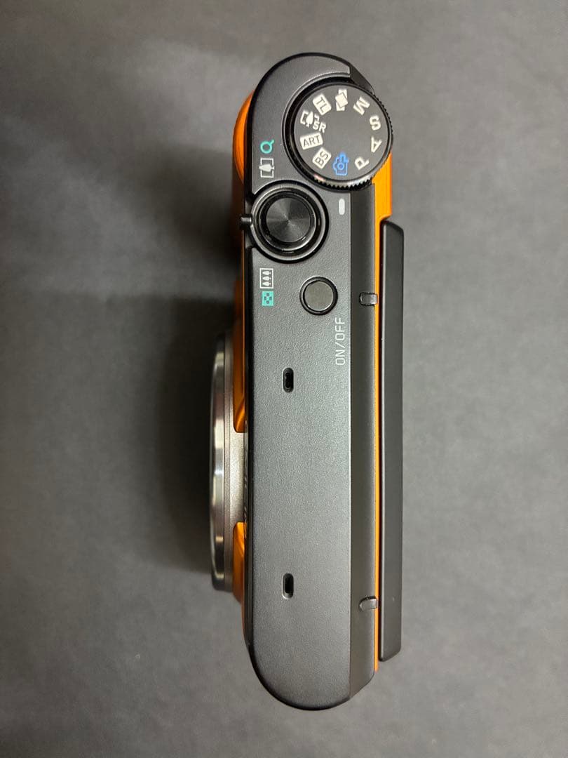 カシオEXILIM EX-ZR1600 オレンジカラー