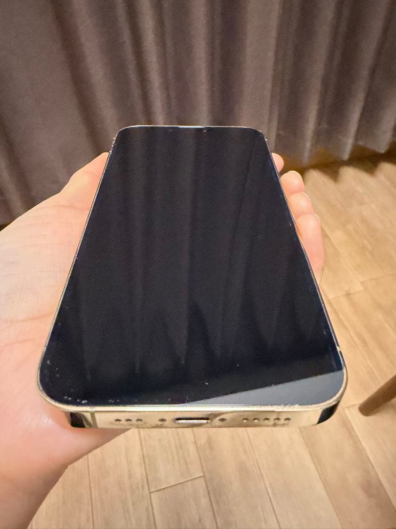 iPhone 13 Pro ゴールド 本体 128GB 背面ひび割れあり
