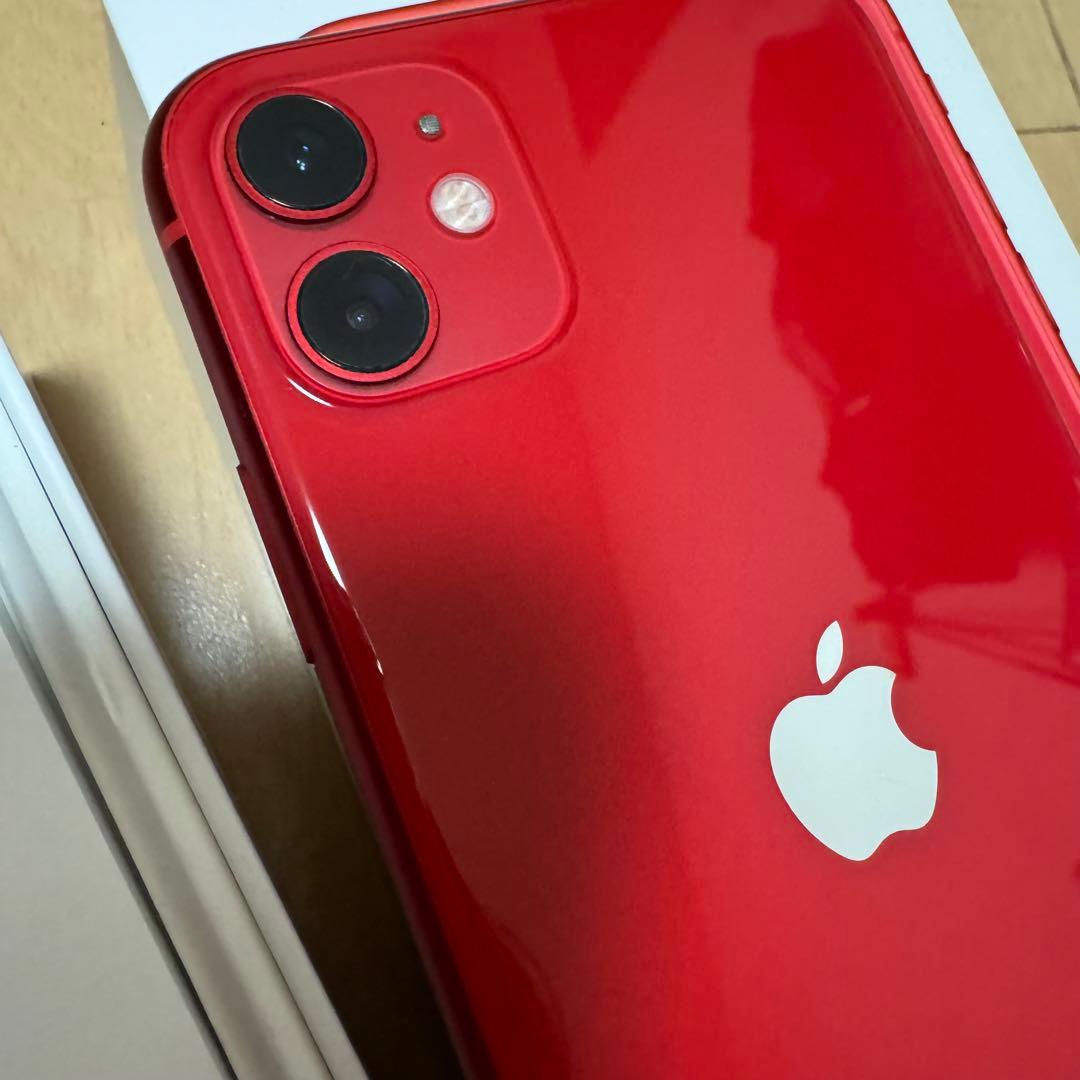 iPhone 11 RED 64 GB au バッテリー残量87%！　充電器付き
