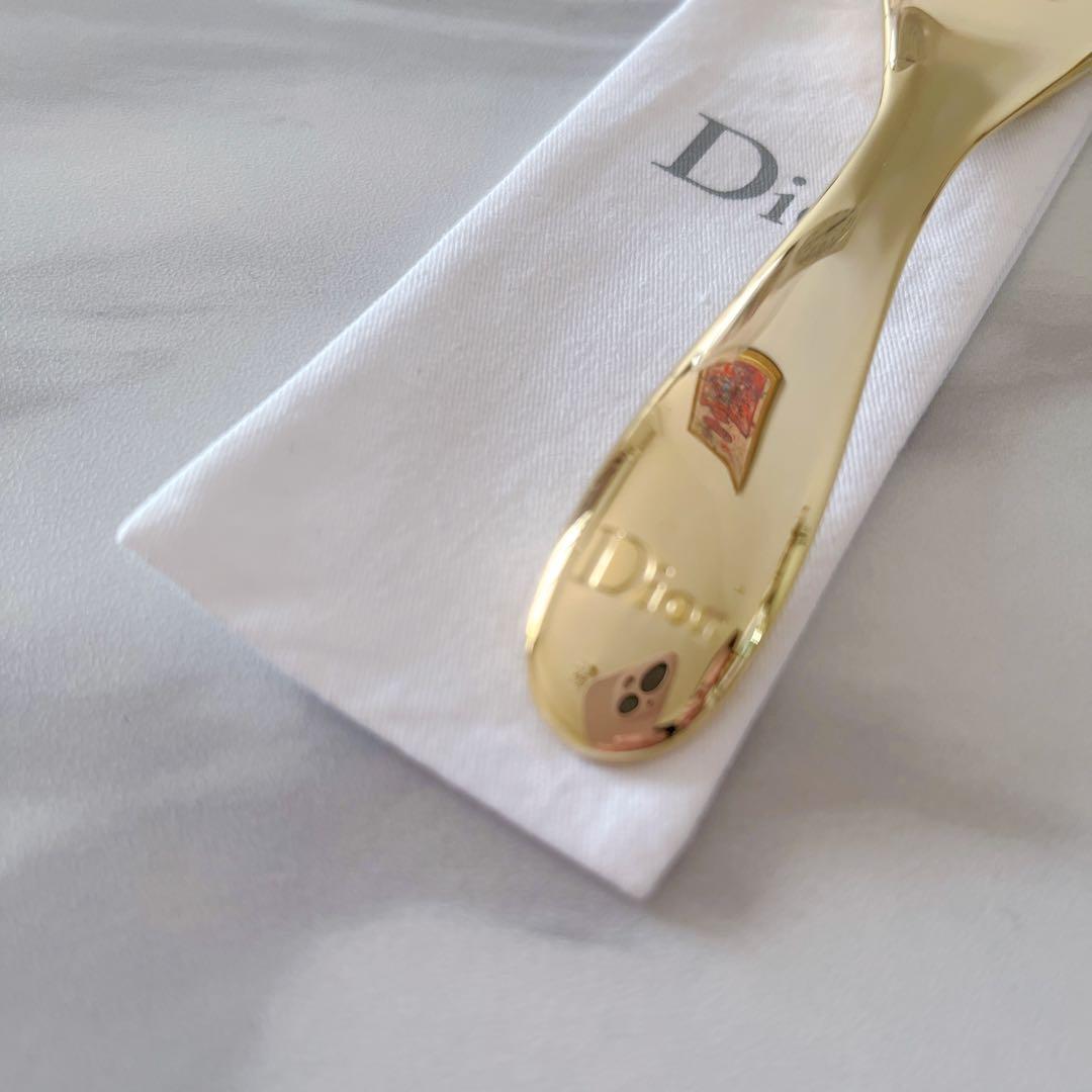 未使用ル Diorペタル マルチ パール (フェイスローラー)巾着付き