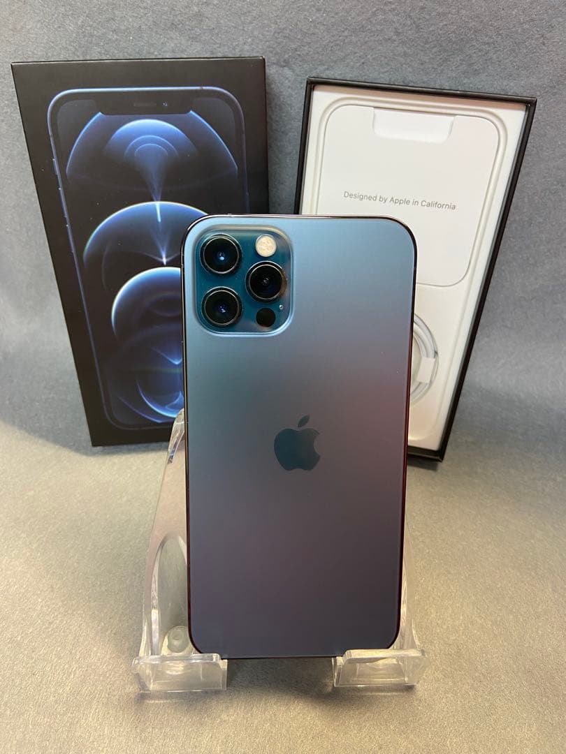 超美品　国内版　SIMフリー　iPhone12 Pro 512GB ブルー色