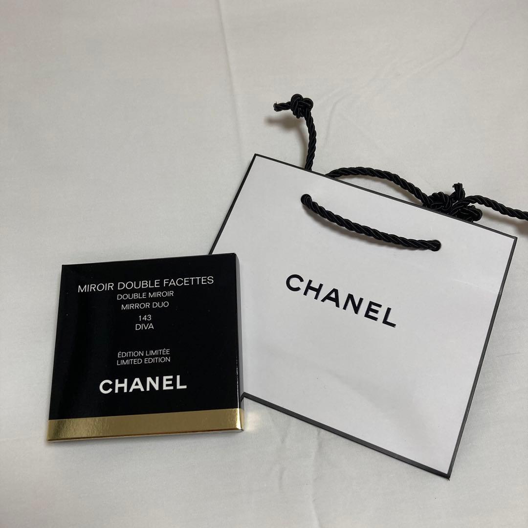 CHANEL ミラー　カラーコード
