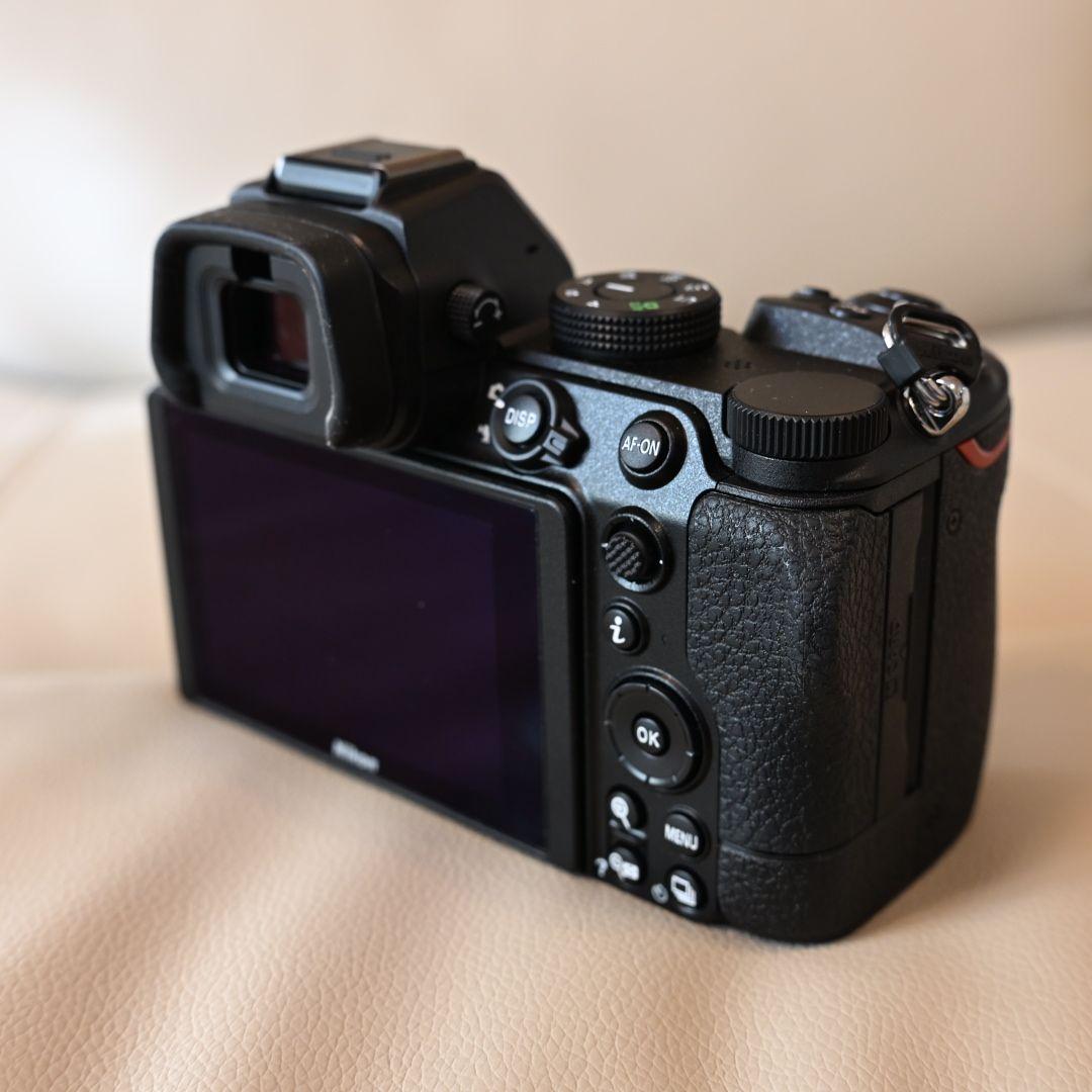 【極美品　撮影回数529回】Nikon Z5（24-50mmキット）