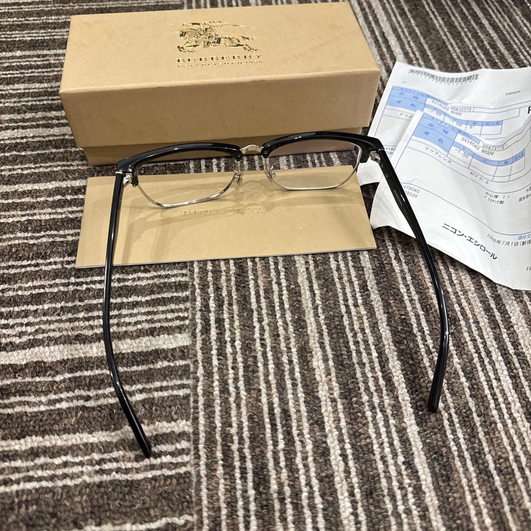 Burberry メガネ、クリアレンズ箱類付属　0BE223BD 3001