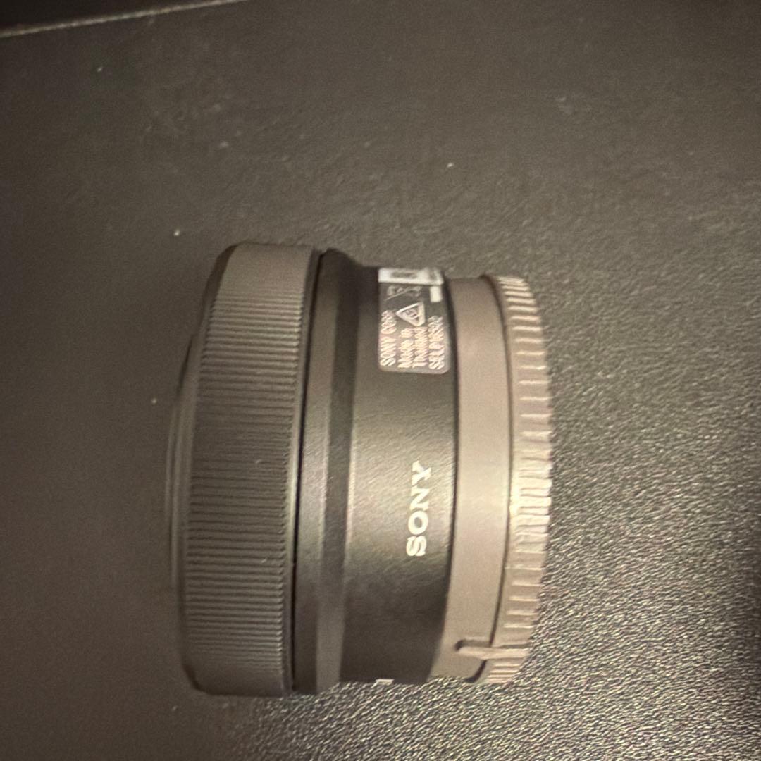 SONY E 35-56mm F3.5-5.6 OSS ズームレンズ