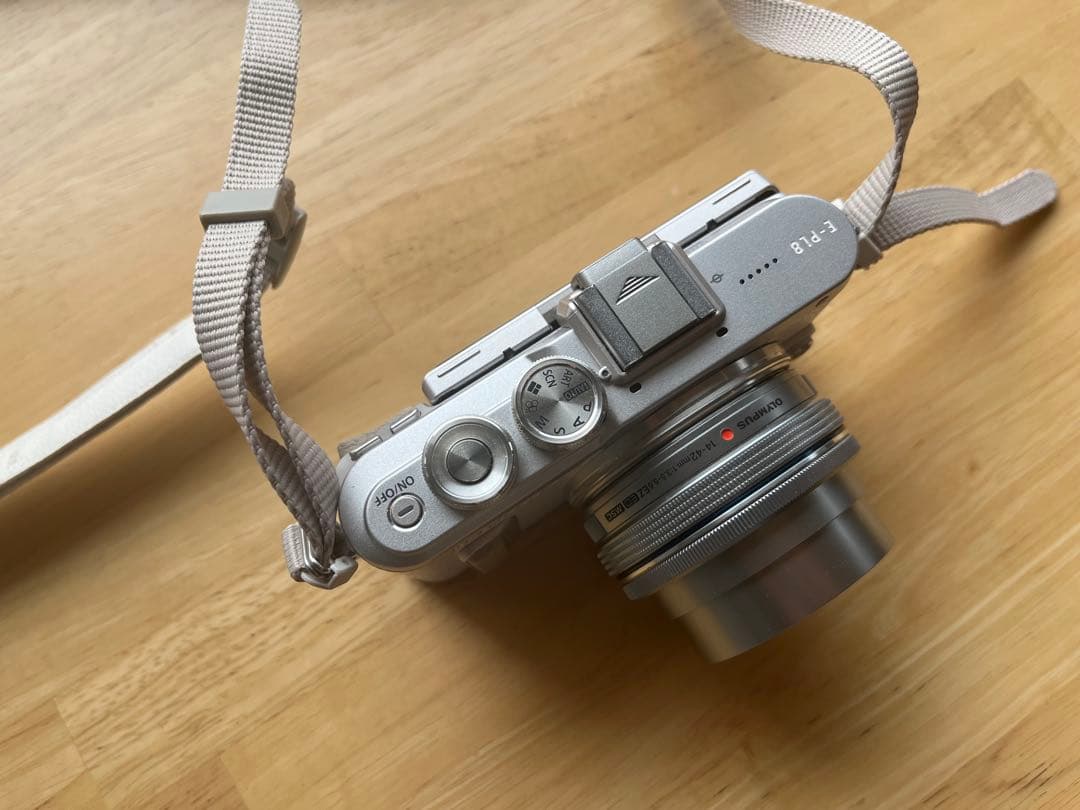 OLYMPUS PEN E-PL8 ジャンク
