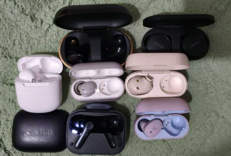 片耳イヤホン7個　Denon、Jabra、AVIOT、EarFun、final