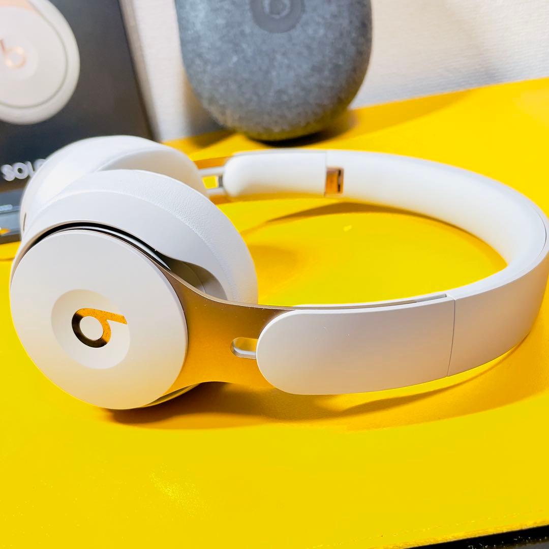 【美品】beats SOLO PRO MRJ82FE/A グレイ