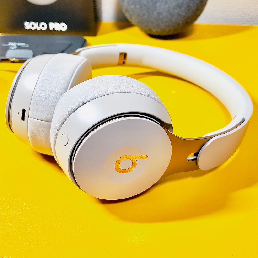 【美品】beats SOLO PRO MRJ82FE/A グレイ