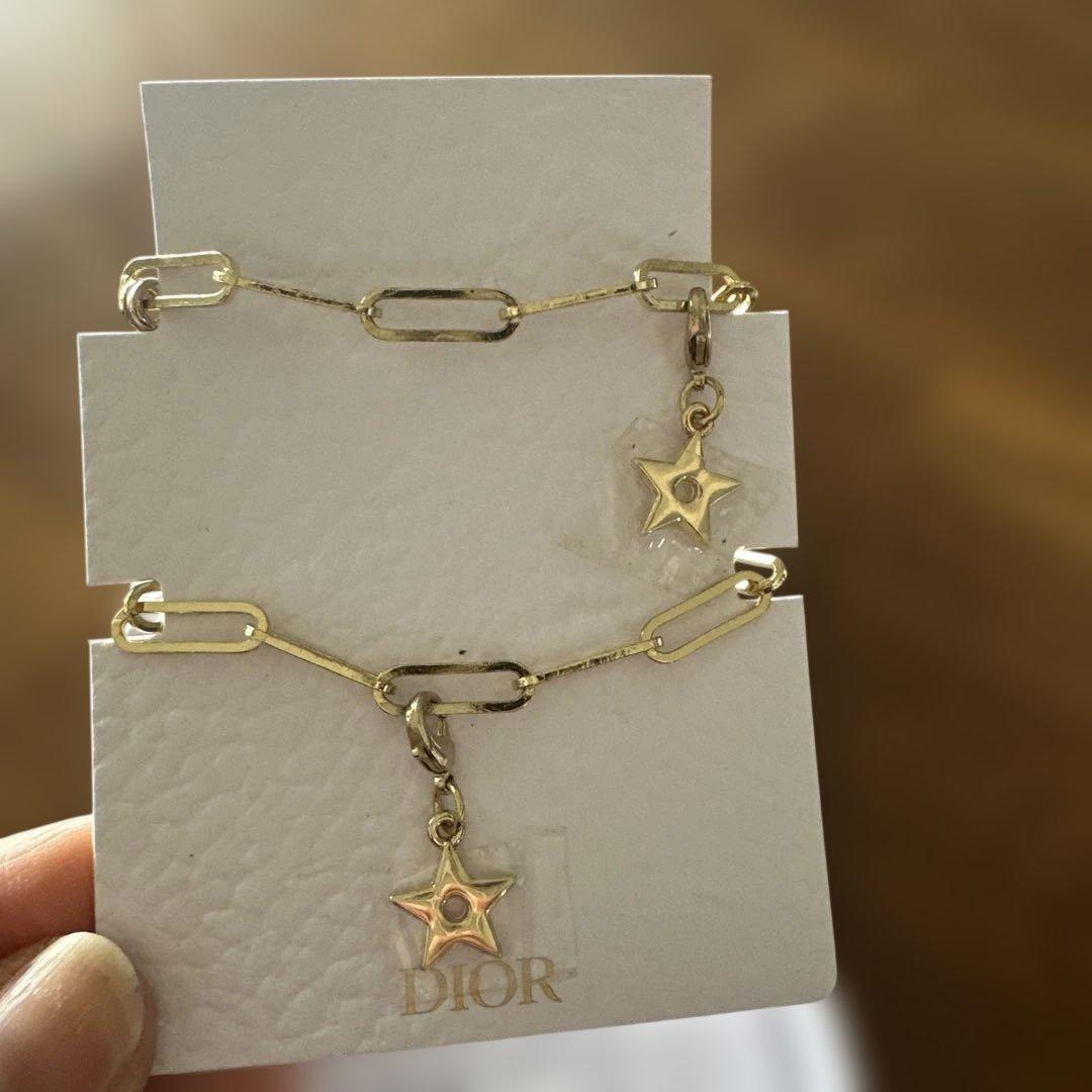 DIORのノベルティセット売りです。未使用